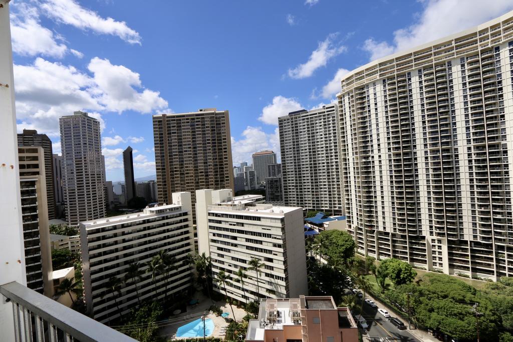 Gem Of Waikiki At Inn On The Park Honolulu Exterior foto
